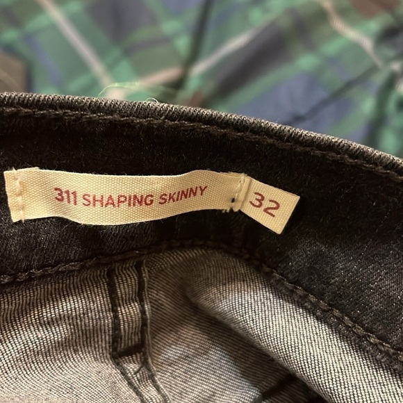 NWT Levi's Women's 311 Shaping Skinny Jeans 14 short - Picture 6 of 7